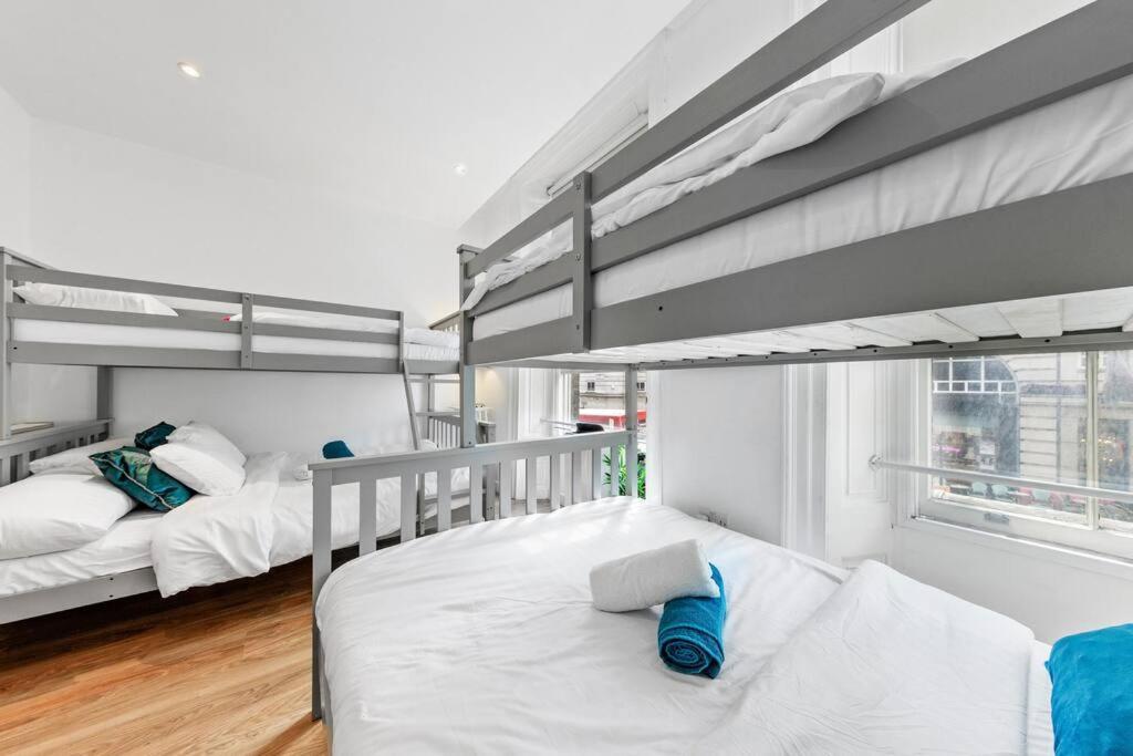 3 Bedroom Flat In Haymarket London Sleeps 14 Hy1 Exterior foto